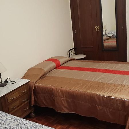 Apartamentos Salamanca Puerta Zamora, Centro, Wifi con salón y 2 dormitorios, Parking Exterior foto