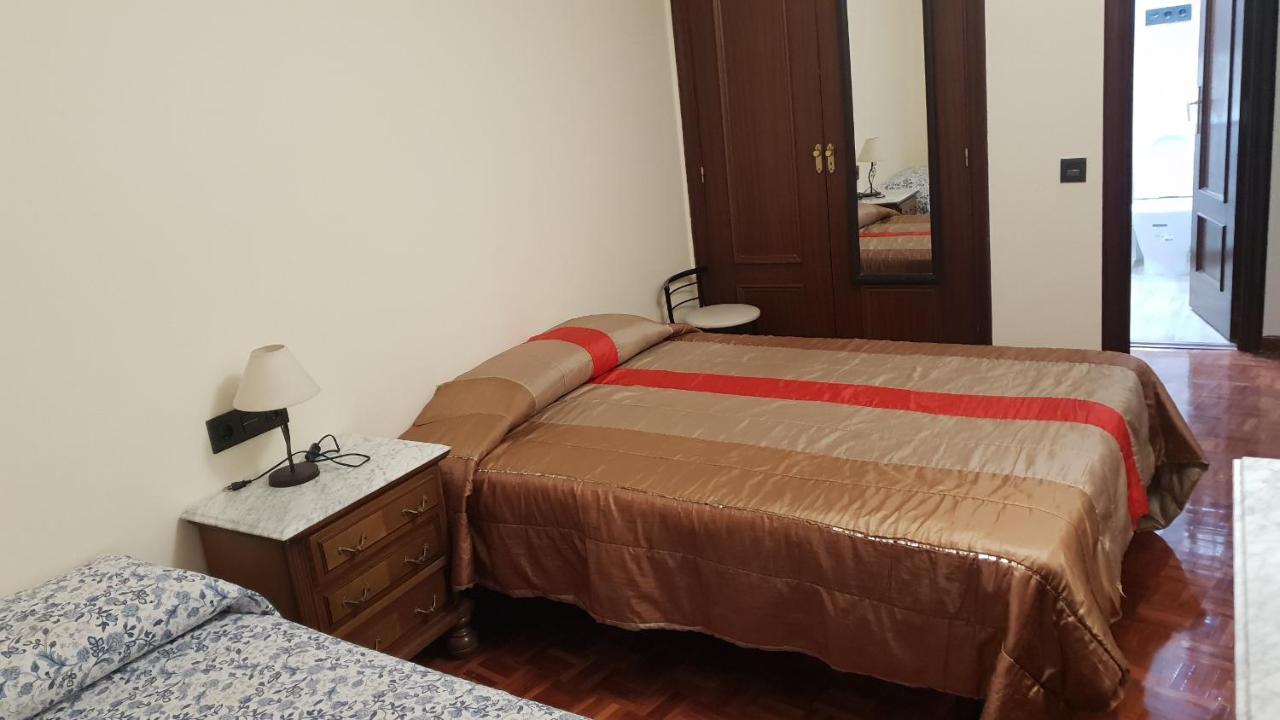 Apartamentos Salamanca Puerta Zamora, Centro, Wifi con salón y 2 dormitorios, Parking Exterior foto